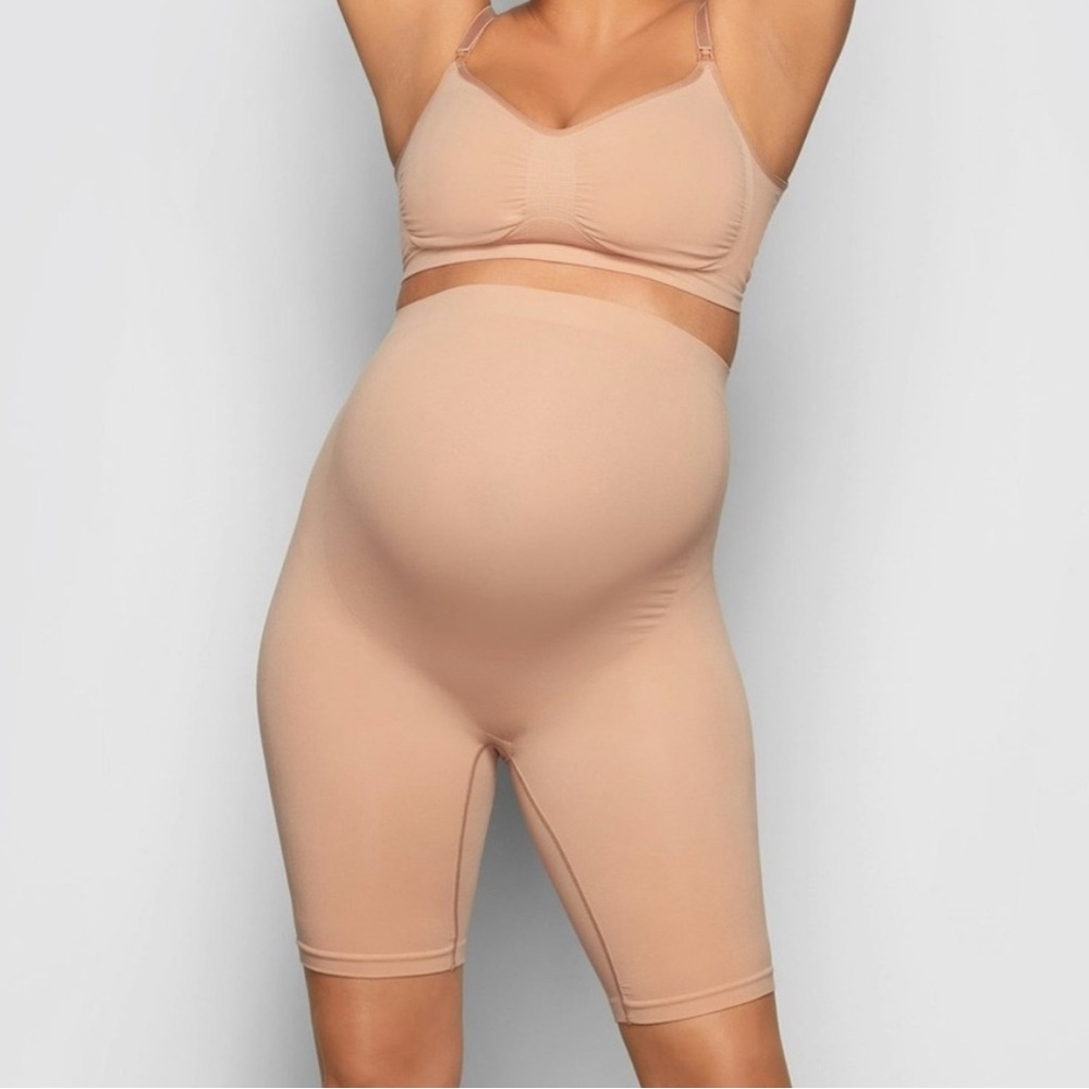 NWOT SKIMS Maternity Shapewear